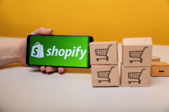 What to watch: Shopify, Air Canada and Canadian National